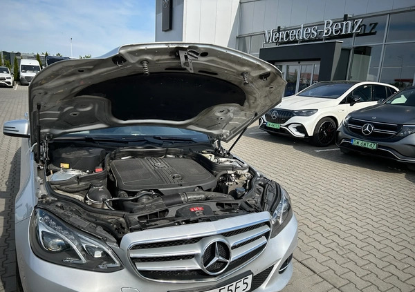 Mercedes-Benz Klasa E cena 59900 przebieg: 282000, rok produkcji 2016 z Wschowa małe 106